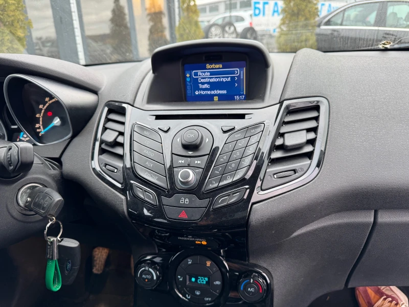 Ford Fiesta * TITANIUM* LED* ГАЗОВ ИНЖЕКЦИОН* ИТАЛИЯ* NAVI* , снимка 12 - Автомобили и джипове - 48543967