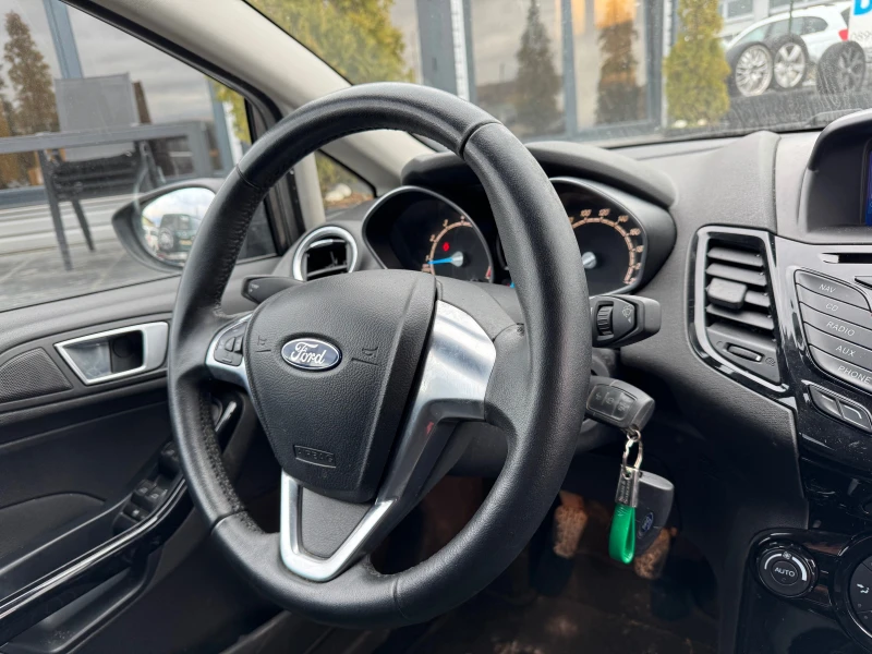 Ford Fiesta * TITANIUM* LED* ГАЗОВ ИНЖЕКЦИОН* ИТАЛИЯ* NAVI* , снимка 11 - Автомобили и джипове - 48543967