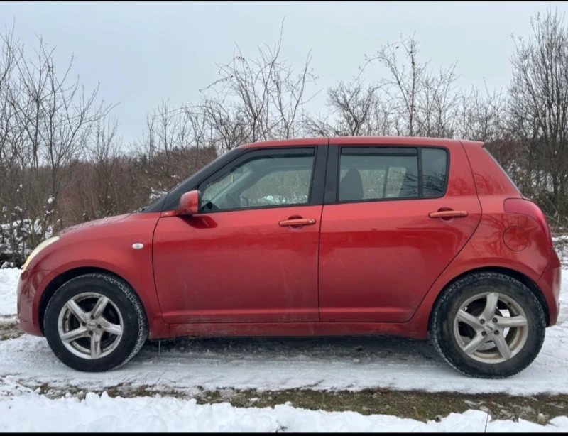 Suzuki Swift 1.3i 92 k.c ГАЗ, снимка 2 - Автомобили и джипове - 49490356