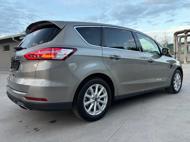 Ford S-Max Titanium 4x4 180kc Euro 6 Automatic 7 места Full, снимка 8 - Автомобили и джипове - 52181636
