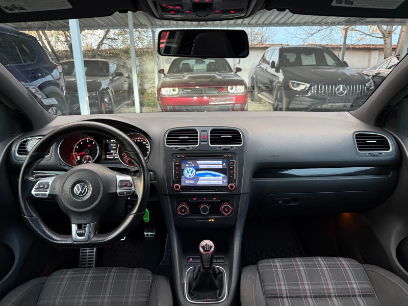 VW Golf GTI, снимка 13 - Автомобили и джипове - 52526099