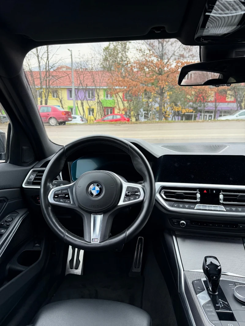 BMW 320 M Packet* Laser* Digital* Hi-Fi* Head Up* , снимка 11 - Автомобили и джипове - 52662863