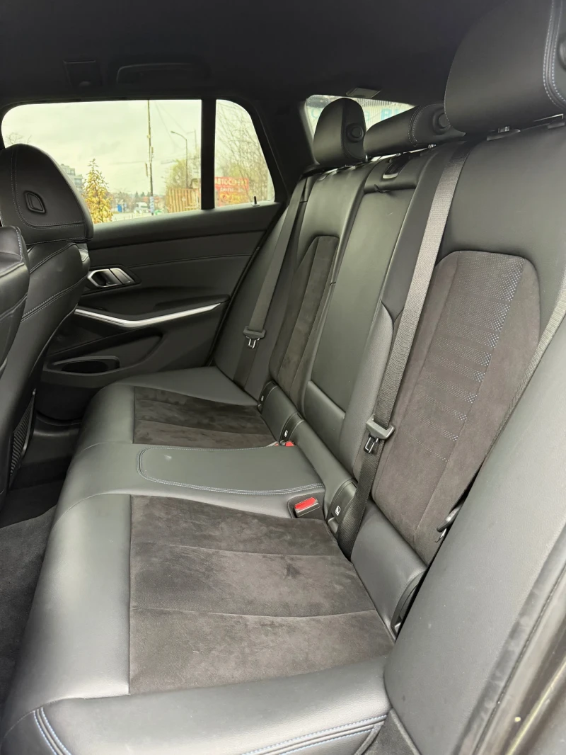 BMW 320 M Packet* Laser* Digital* Hi-Fi* Head Up* , снимка 9 - Автомобили и джипове - 52662863