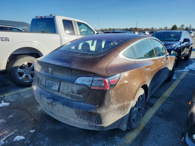 Tesla Model 3 * LONG RANGE * CARFAX * БЕЗ ПЪРВОНАЧАЛНА ВНОСКА, снимка 3 - Автомобили и джипове - 53231669