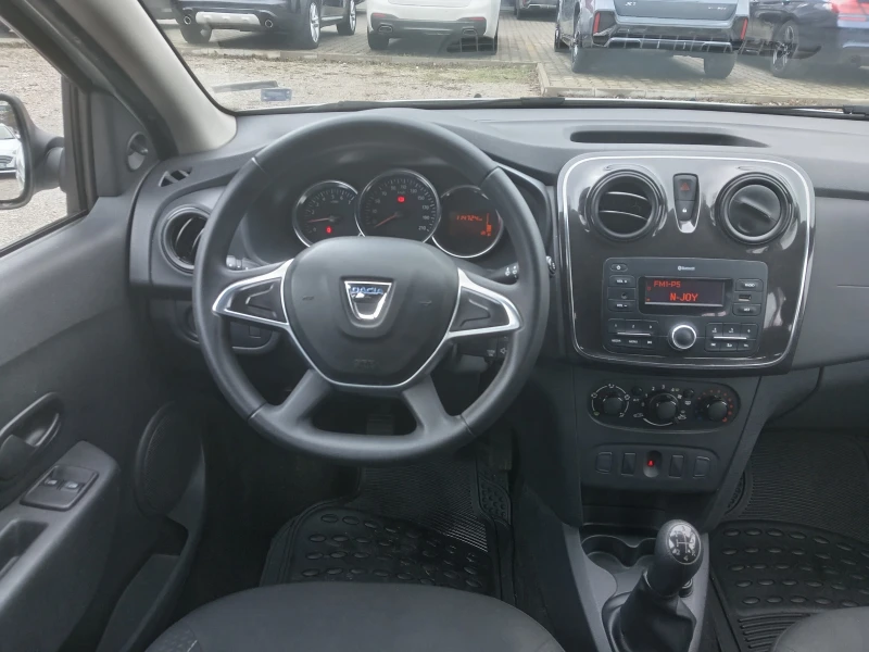 Dacia Logan 1.5D , снимка 10 - Автомобили и джипове - 53512809
