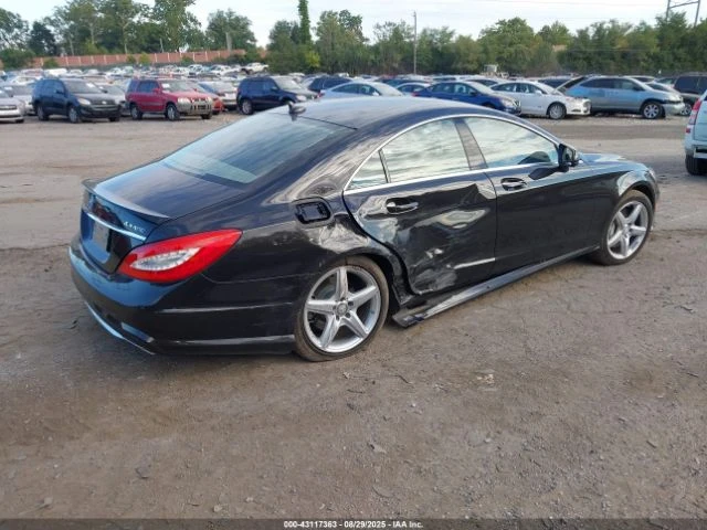 Mercedes-Benz CLS 550 4MATIC * * CARFAX * * АВТО КРЕДИТ * *  - изображение 8