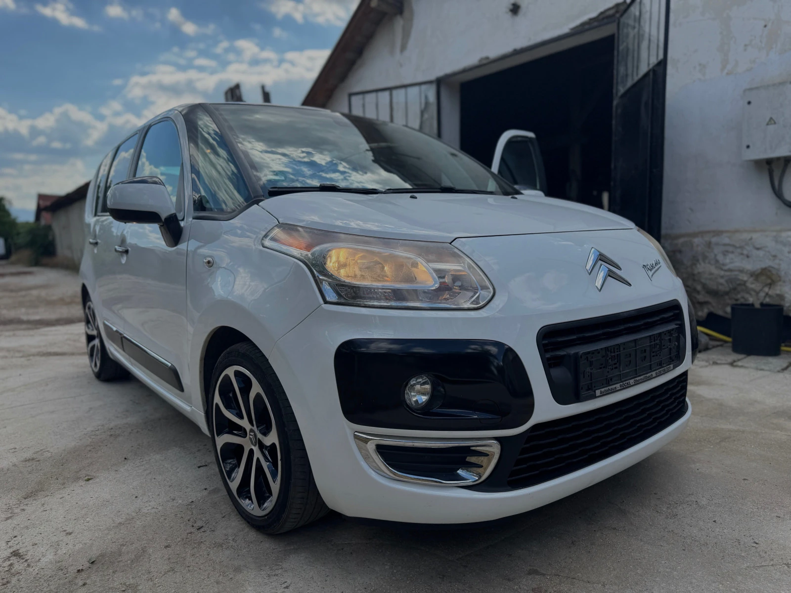 Citroen C3 Picasso 1.6hdi 110 exclusive - изображение 2