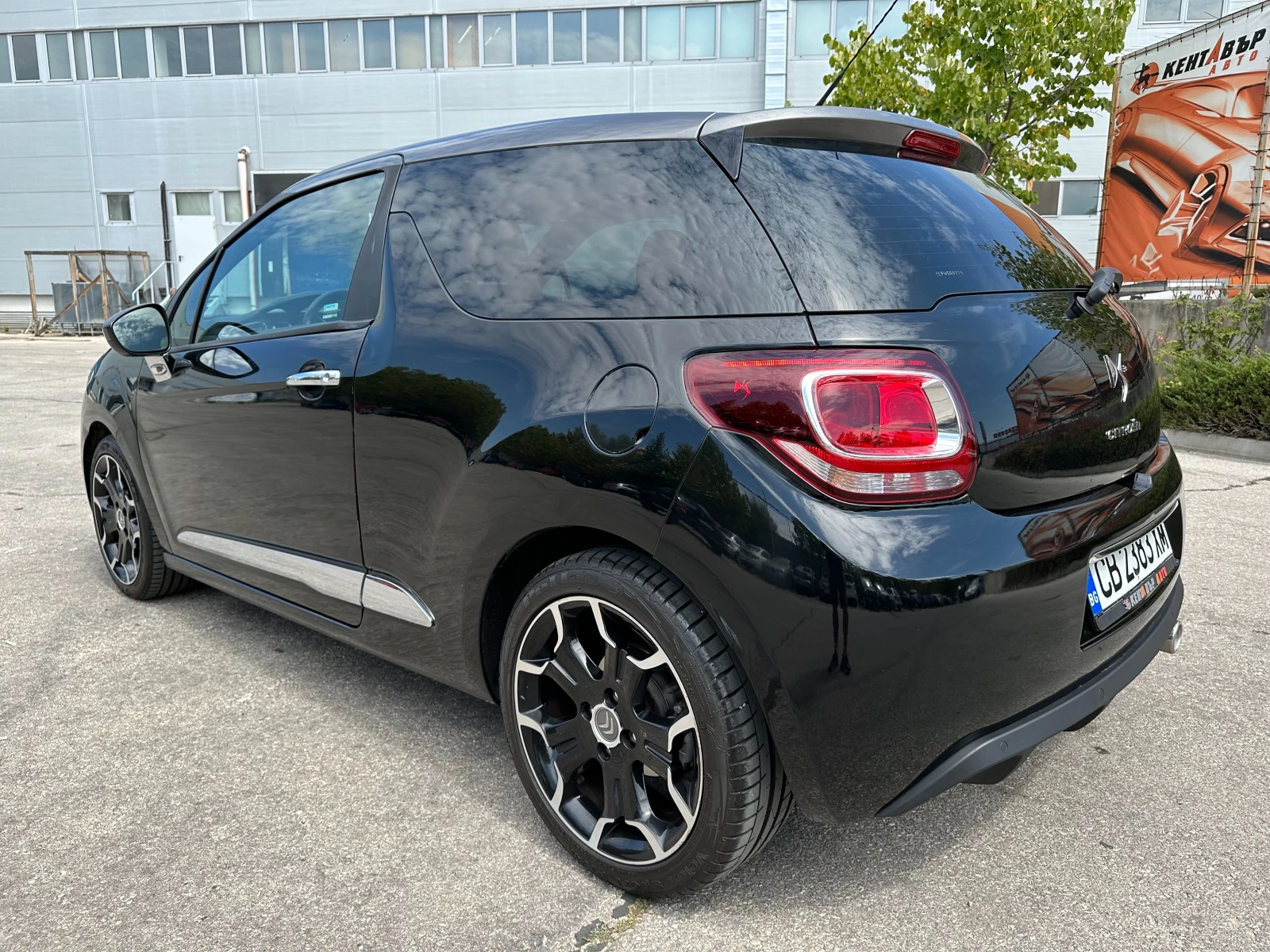 Citroen DS3 1.6HDI Автоматик - изображение 3