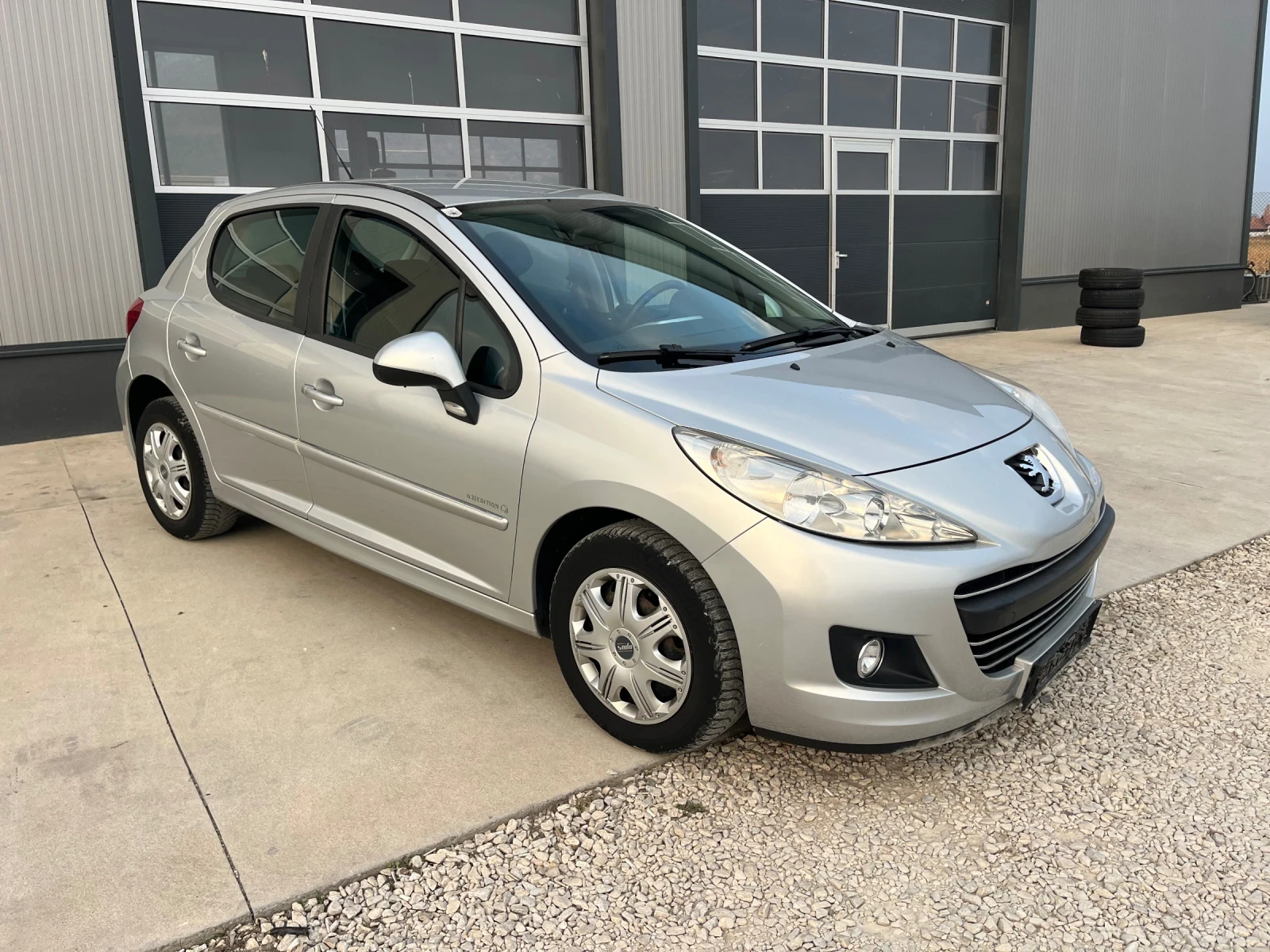 Peugeot 207 150000км - изображение 2