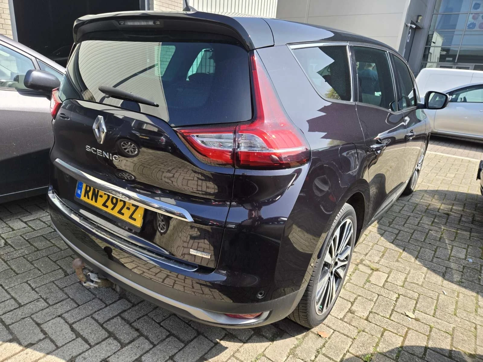 Renault Grand scenic 1.5 dCi Initiale Paris Hybrid Assist - изображение 3