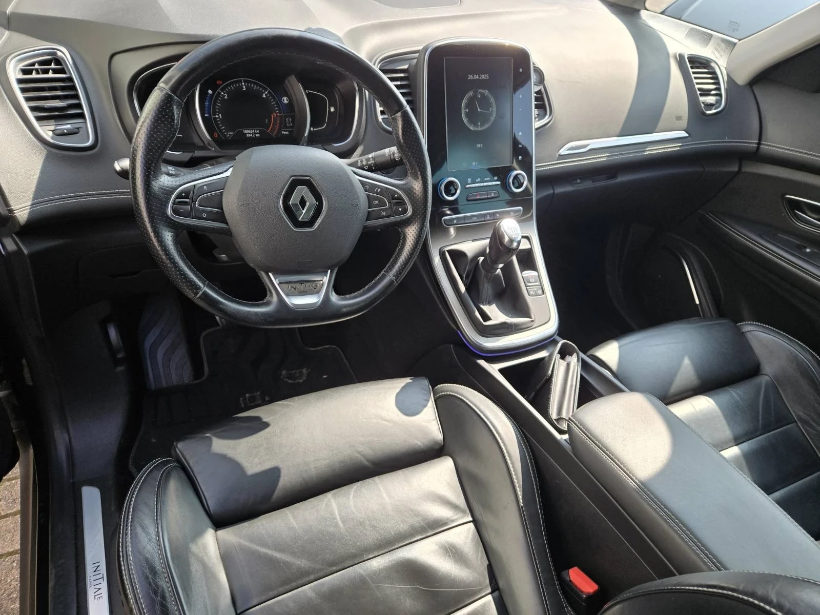 Renault Grand scenic 1.5 dCi Initiale Paris Hybrid Assist - изображение 6
