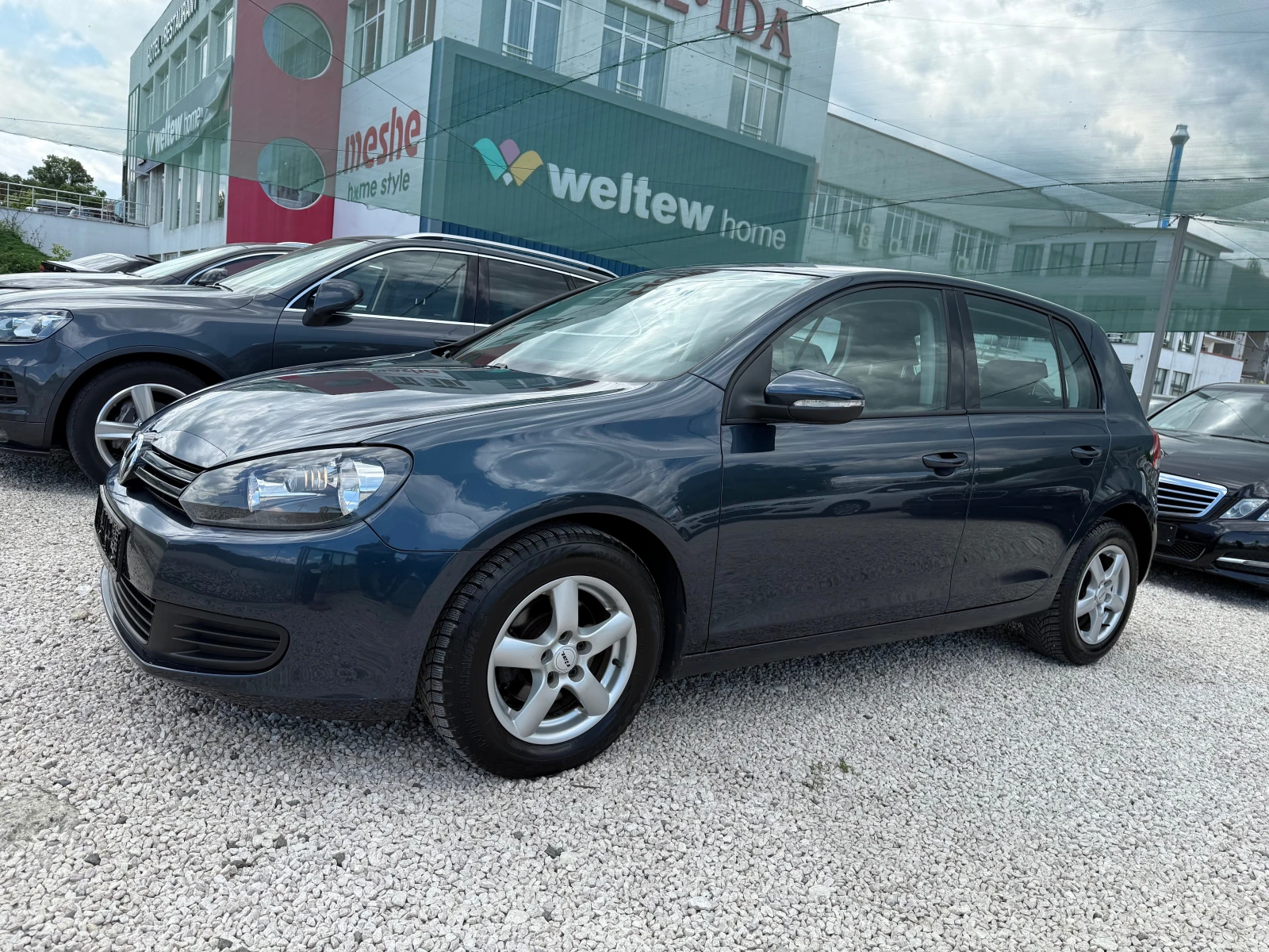 VW Golf 1.4i, КЛИМАТИК, ПАРКТРОНИК,  - изображение 7