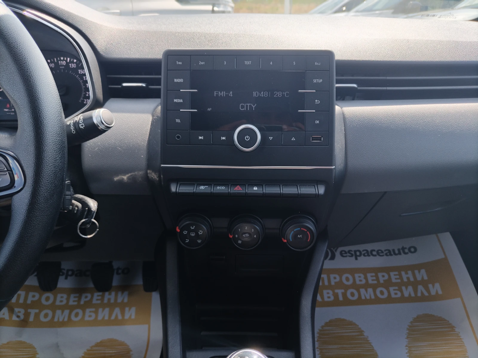 Renault Clio 1.0TCe/ 100к.с./Life, снимка 9 - Автомобили и джипове - 51215266