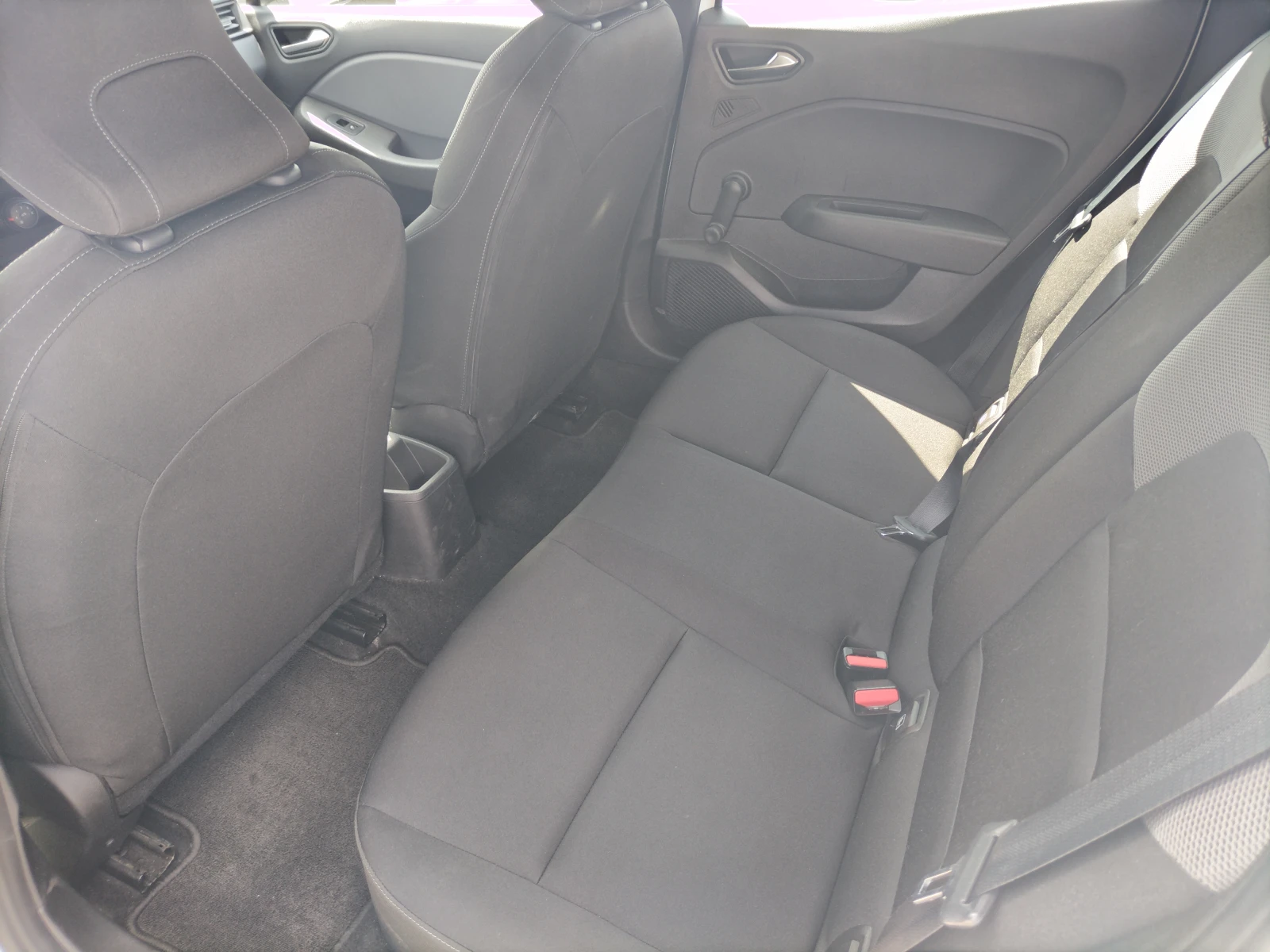 Renault Clio 1.0TCe/ 100к.с./Life, снимка 12 - Автомобили и джипове - 51215266