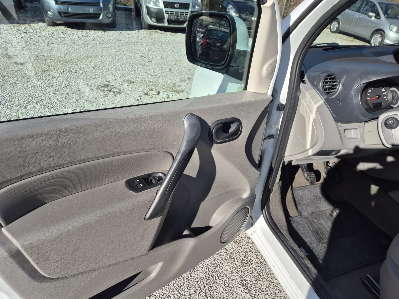 Renault Kangoo 1.5 ����� ��� | Mobile.bg � ����������� 12
