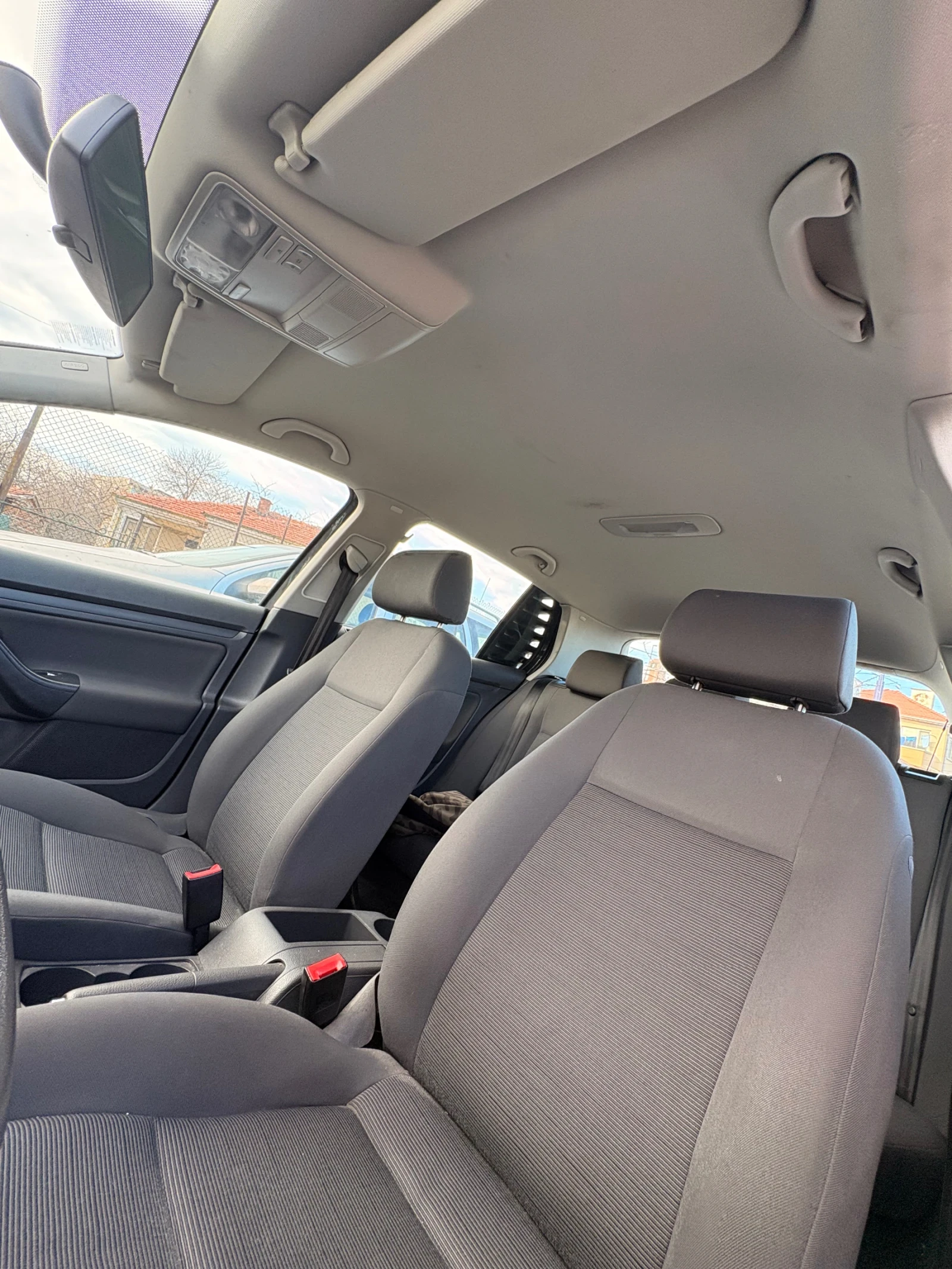 VW Golf, снимка 8 - Автомобили и джипове - 53769846