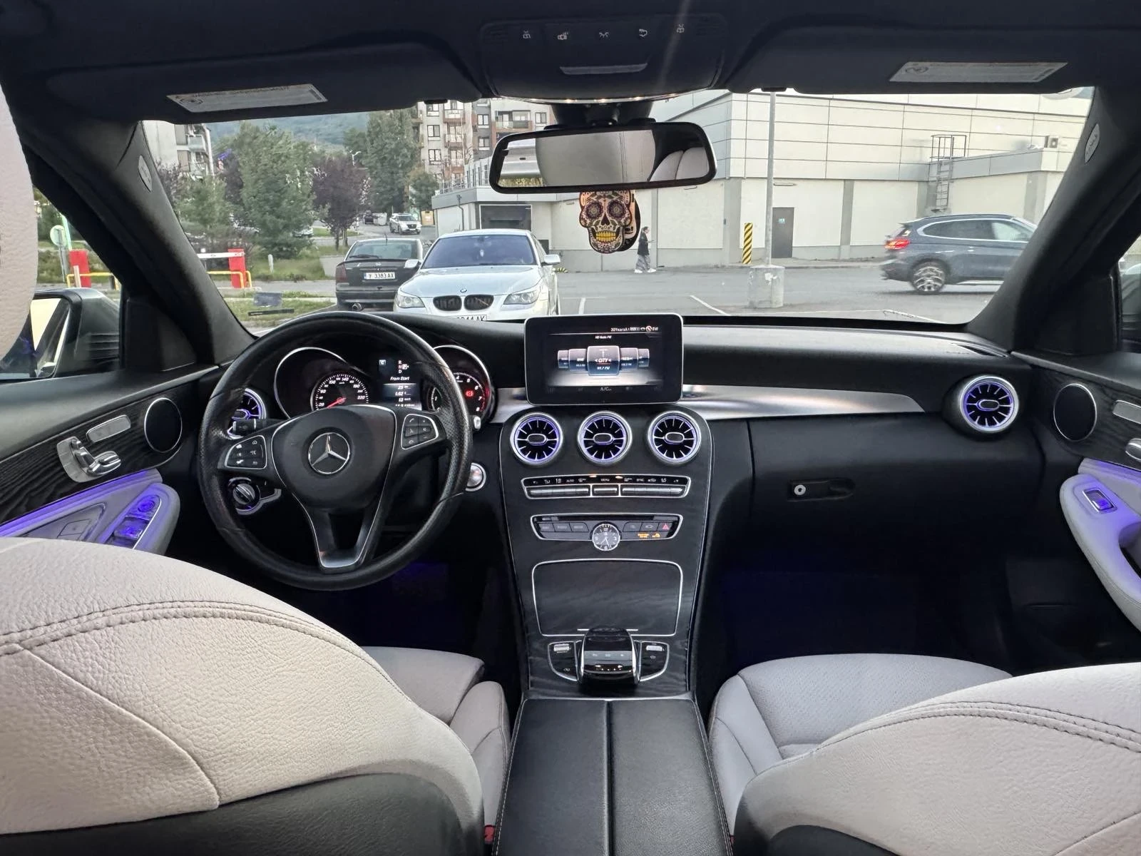 Mercedes-Benz C 300, снимка 11 - Автомобили и джипове - 54255182