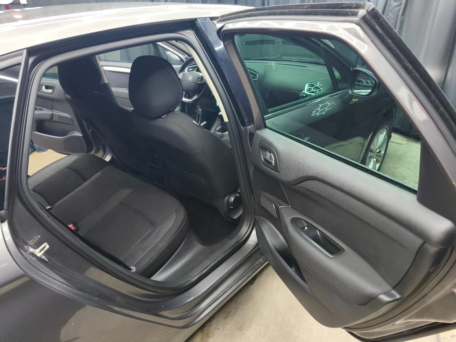 Citroen C4 1.6hdi FACE, снимка 13 - Автомобили и джипове - 54288993