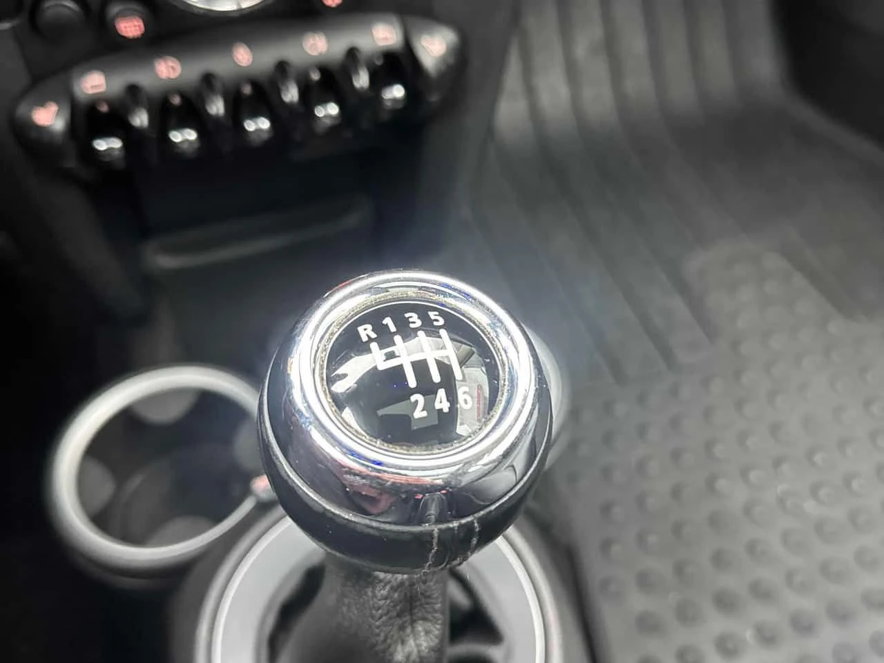 Mini Cooper s | ПАНОРАМА| ПОДГРЕВИ| ДВА КЛЮЧА| KEYLESS| CARFAX, снимка 14 - Автомобили и джипове - 54419035