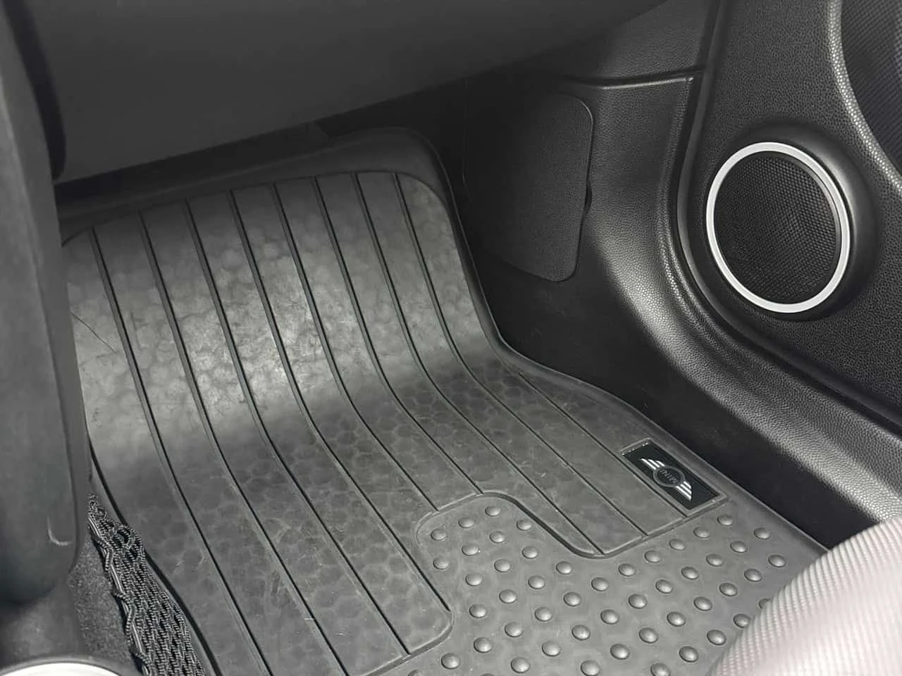 Mini Cooper s | ПАНОРАМА| ПОДГРЕВИ| ДВА КЛЮЧА| KEYLESS| CARFAX, снимка 15 - Автомобили и джипове - 54419035