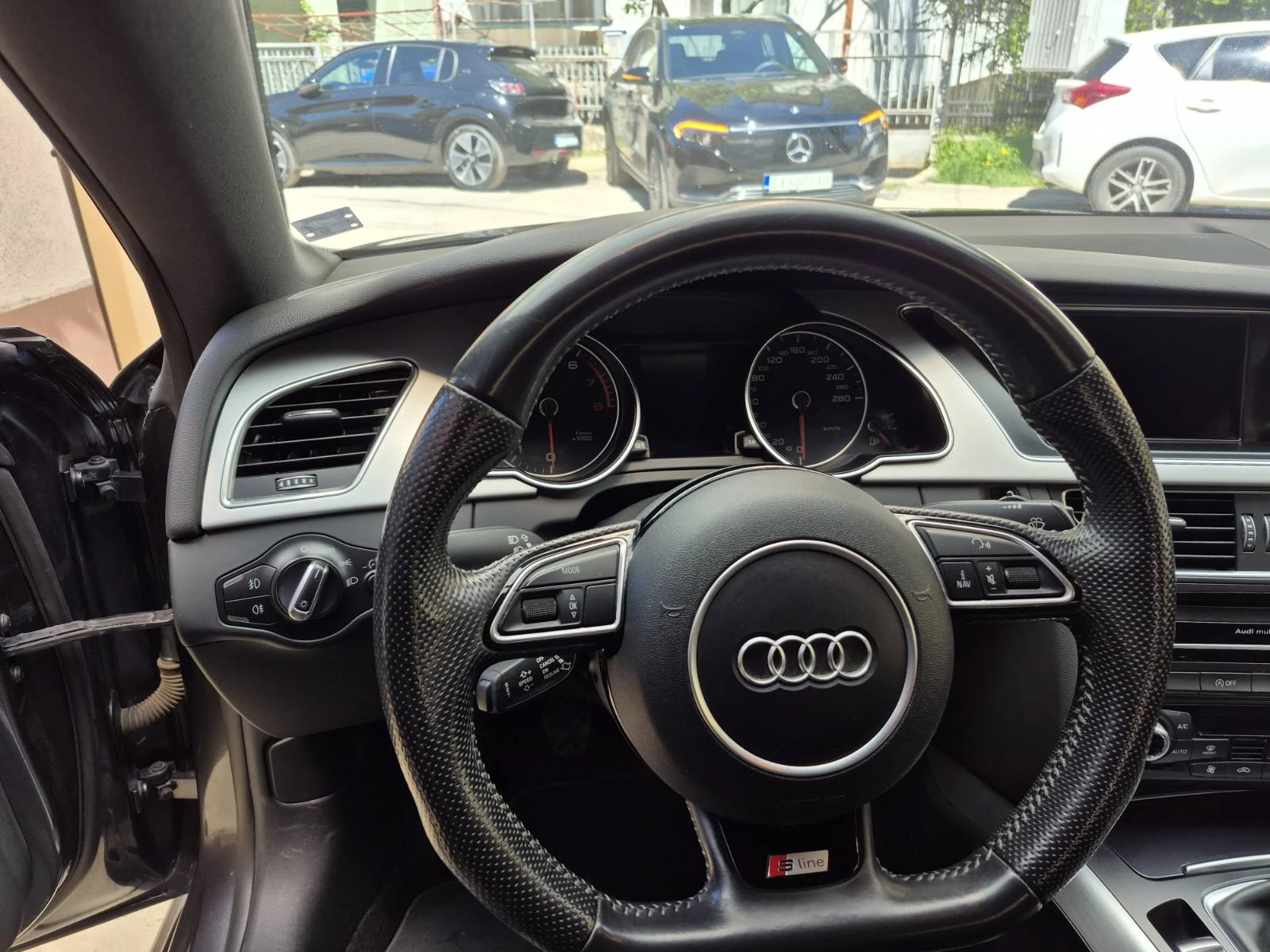 Audi A5 2.0 TFSI Sportback  , снимка 14 - Автомобили и джипове - 54430727