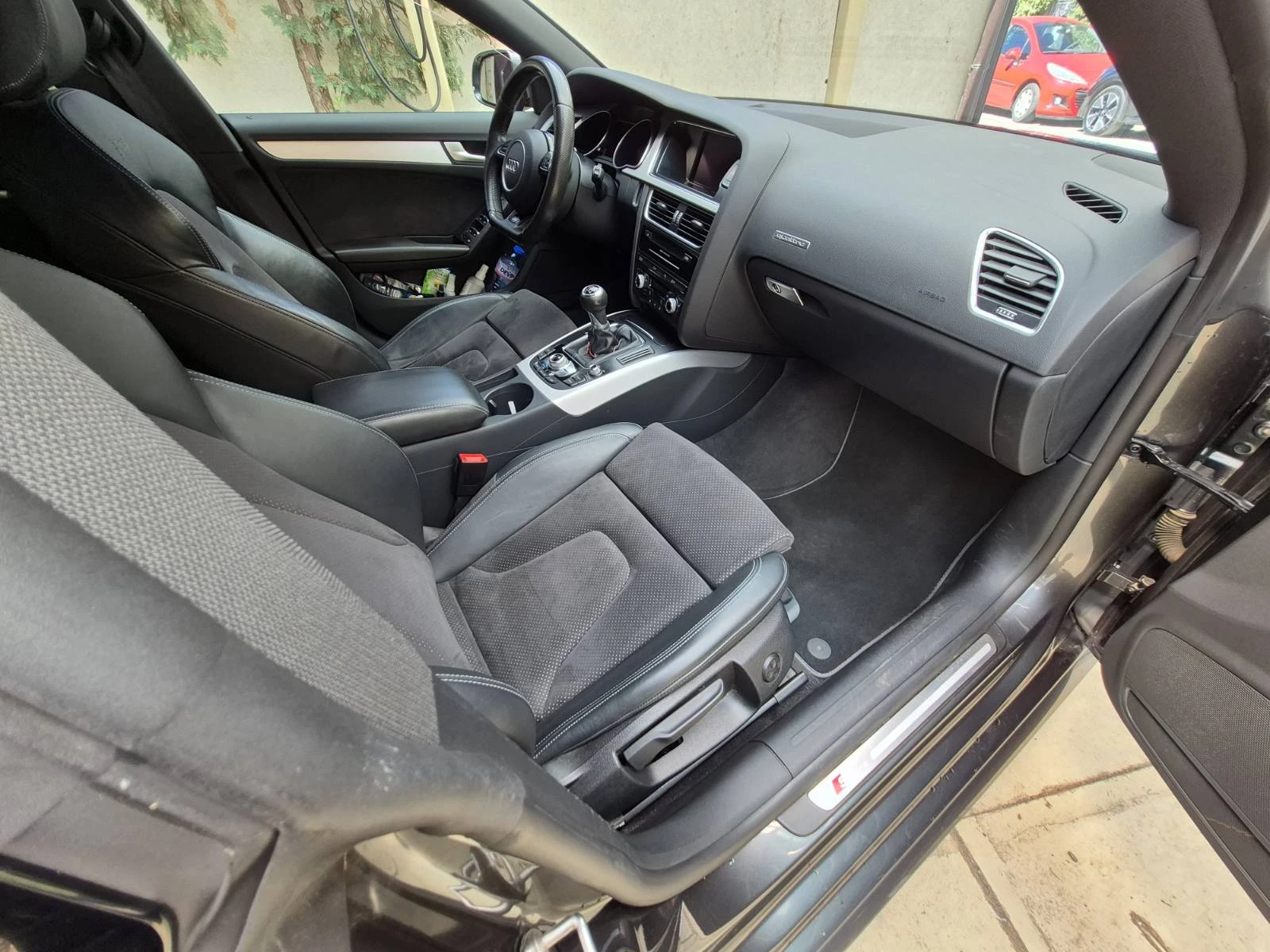 Audi A5 2.0 TFSI Sportback  , снимка 7 - Автомобили и джипове - 54430727