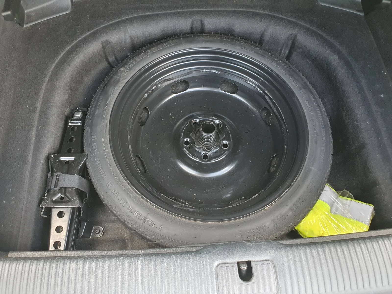Audi A3 2, 0 TDI , снимка 11 - Автомобили и джипове - 54604122