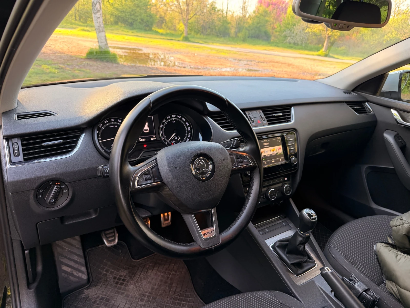 Skoda Octavia SCOUT  | Mobile.bg � ����������� 10
