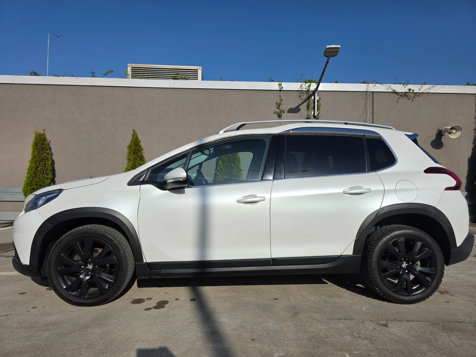 Peugeot 2008 1.6 BlueHD-100hp-Facelift, снимка 8 - Автомобили и джипове - 54890982