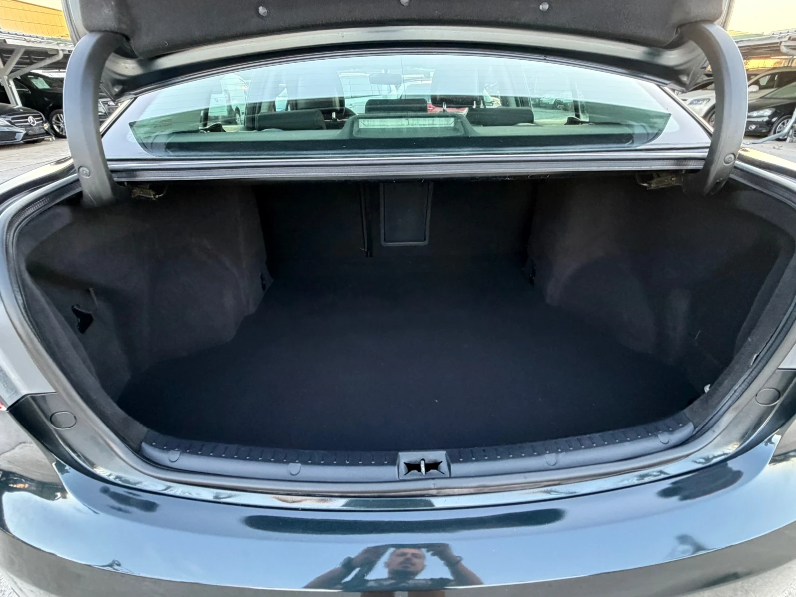 Toyota Avensis 2.0D4D ИТАЛИЯ, снимка 8 - Автомобили и джипове - 55003053