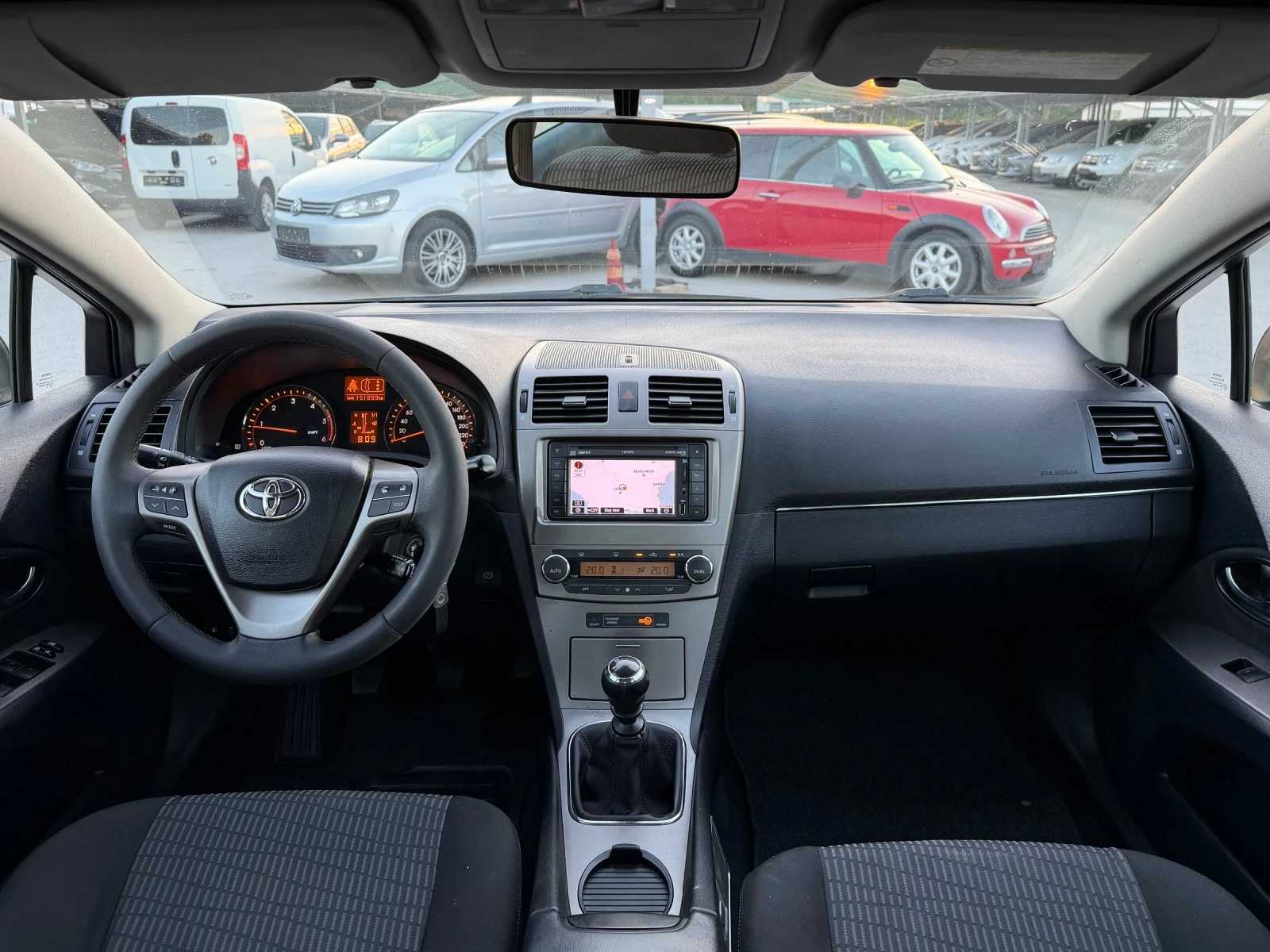 Toyota Avensis 2.0D4D ИТАЛИЯ, снимка 9 - Автомобили и джипове - 55003053