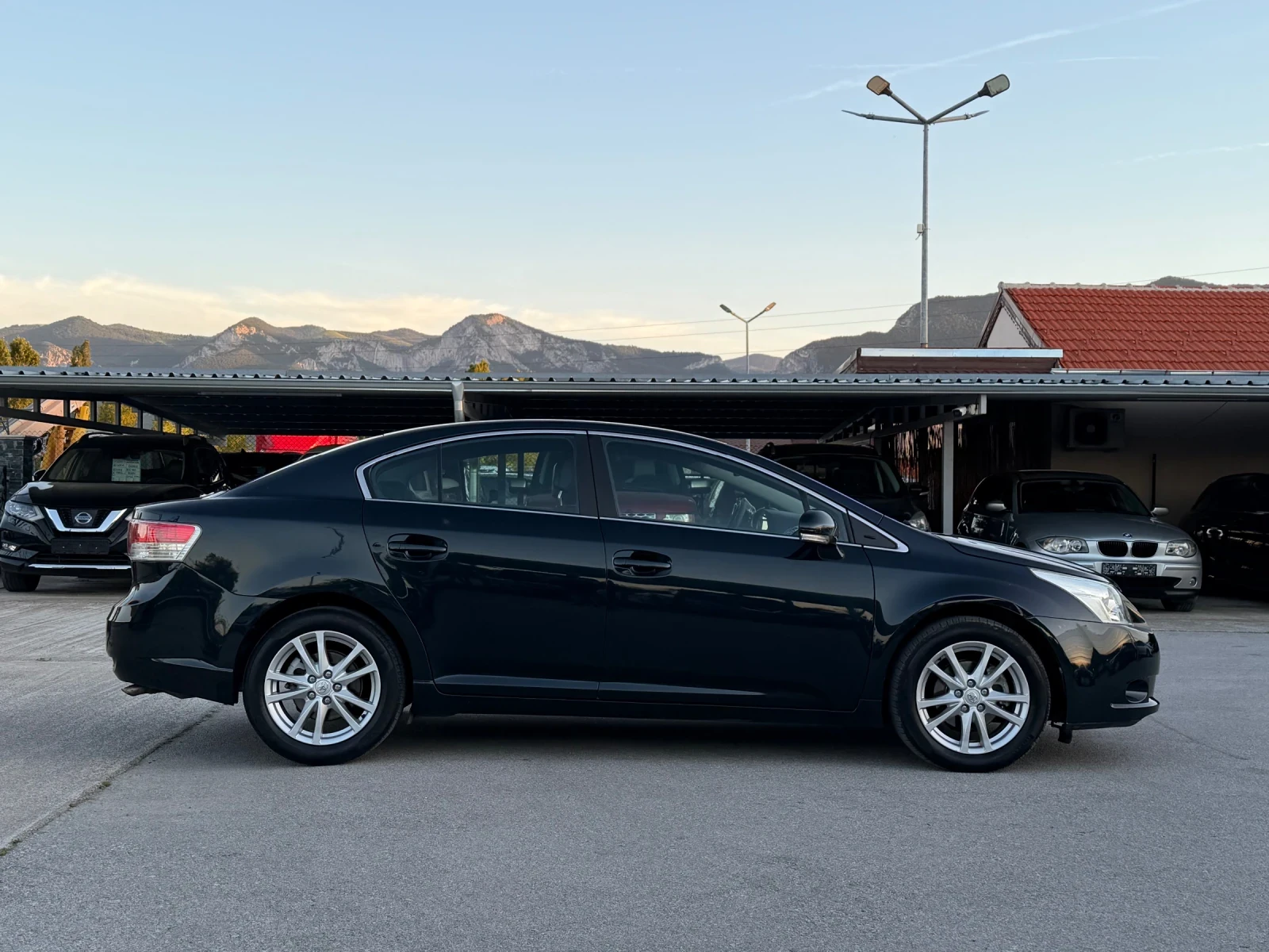 Toyota Avensis 2.0D4D ИТАЛИЯ, снимка 4 - Автомобили и джипове - 55003053