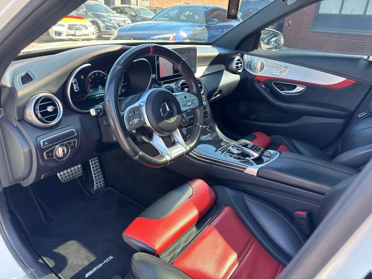 Mercedes-Benz C 63 AMG * 63 S * АВТОКРЕДИТ БЕЗ ПЪРВОНАЧАЛНА ВНОСКА* , снимка 5 - Автомобили и джипове - 55079870