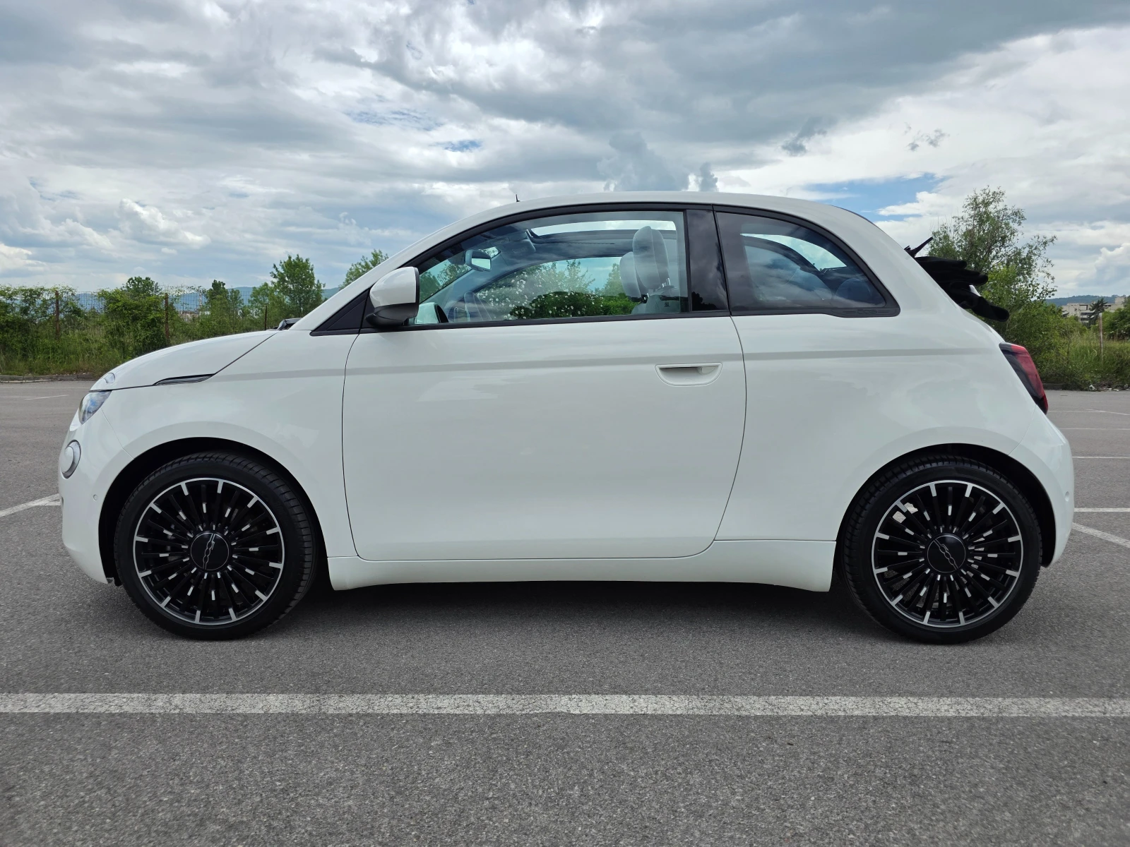 Fiat 500e Icon Cabrio 42 kWh, снимка 7 - Автомобили и джипове - 55840534
