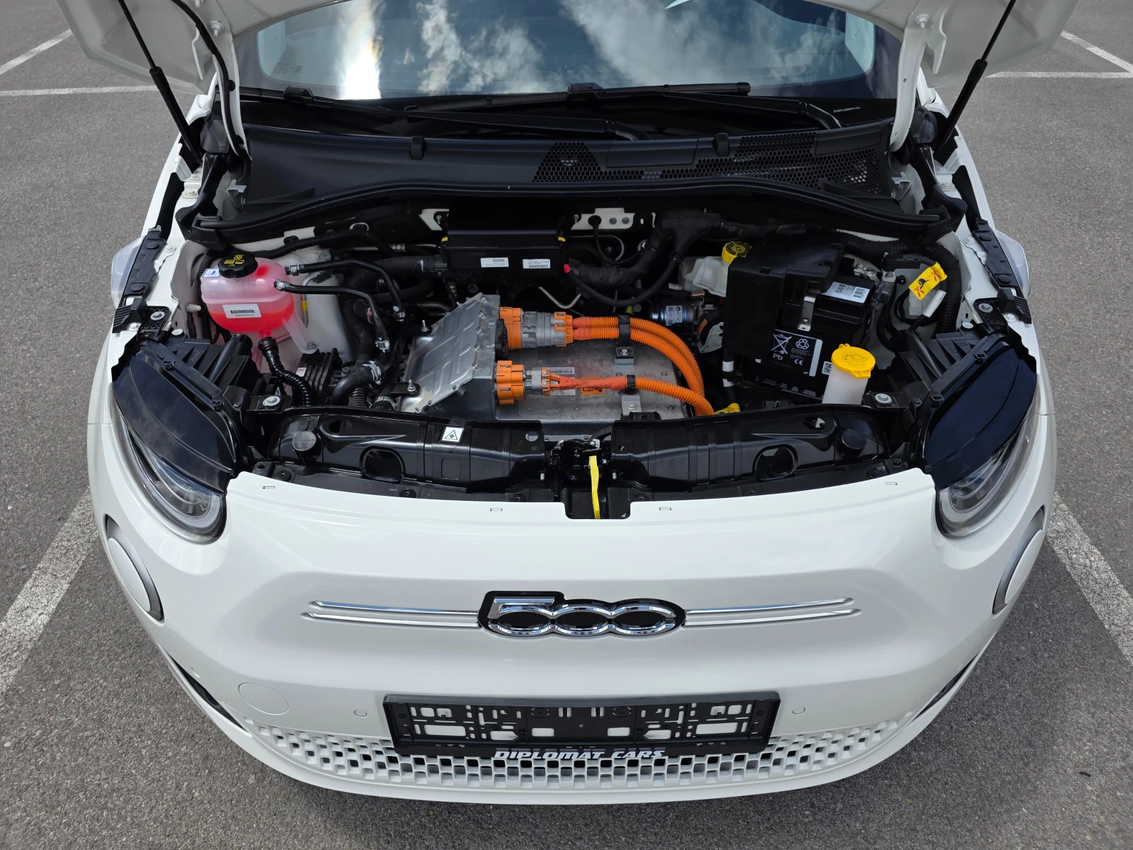 Fiat 500e Icon Cabrio 42 kWh, снимка 9 - Автомобили и джипове - 55840534