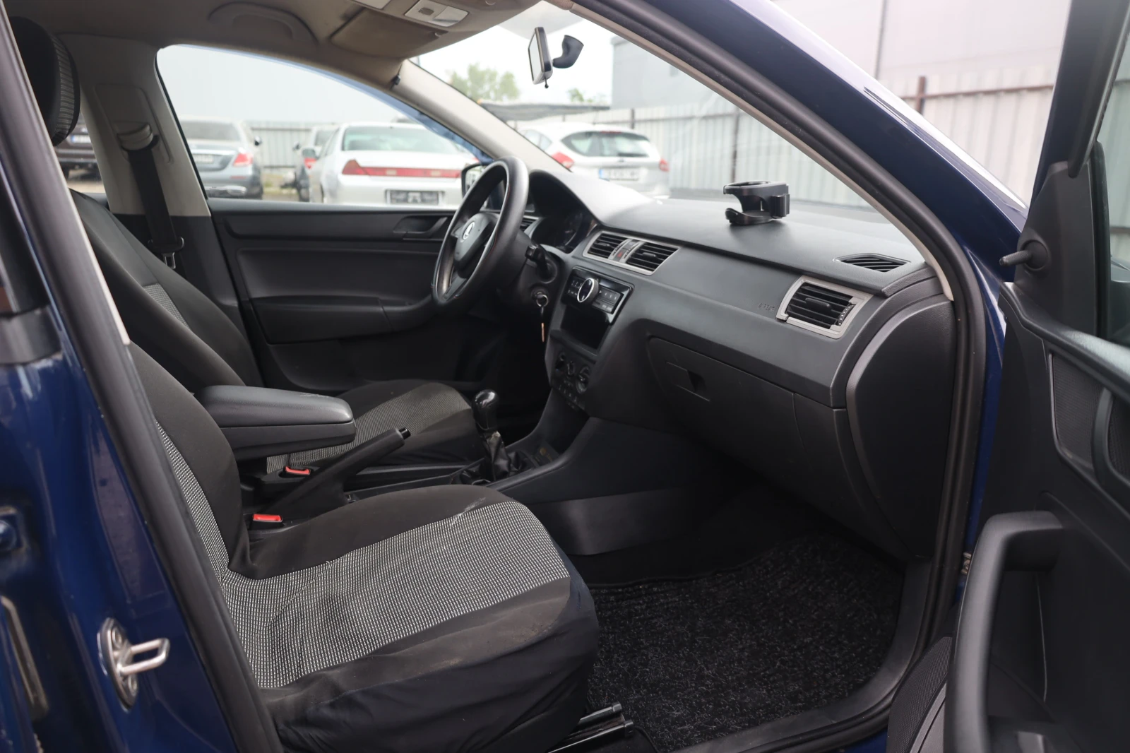 Skoda Rapid Sportback 1.2i LPG BRC Klima StartStop USB #iCarbg, снимка 8 - Автомобили и джипове - 55842520