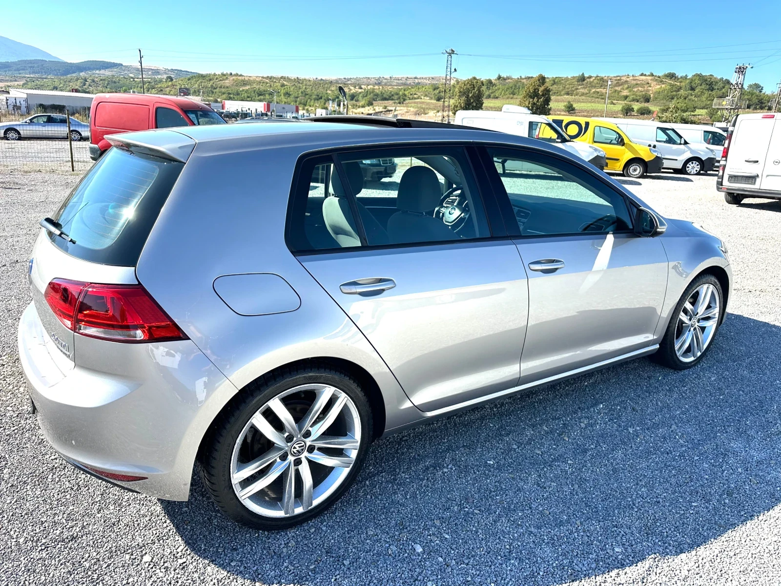 VW Golf 2.0TDI 150ks, снимка 4 - Автомобили и джипове - 56023687