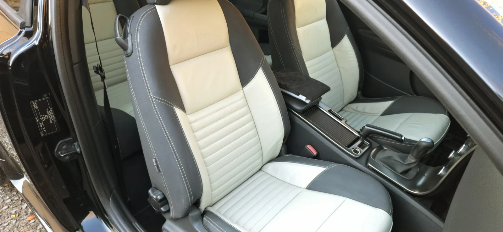 Volvo C30 T5 230 R design, снимка 10 - Автомобили и джипове - 56084400