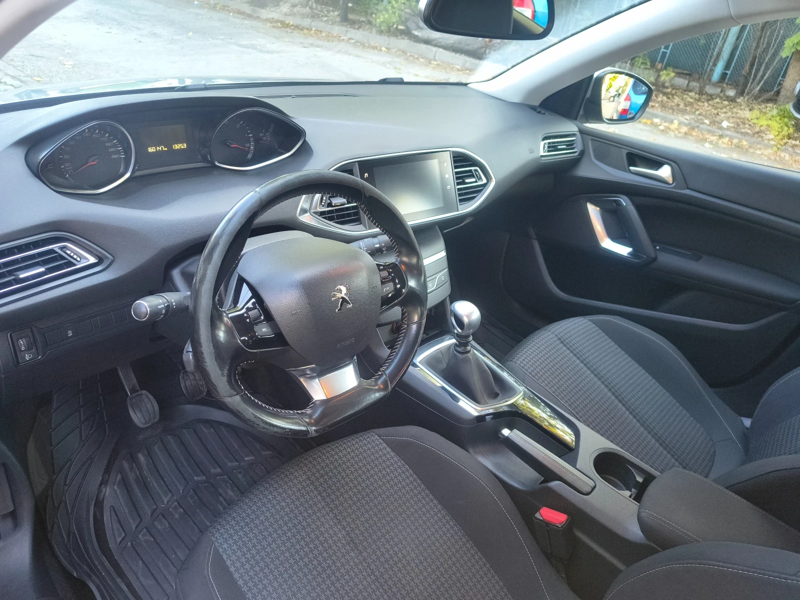 Peugeot 308, снимка 6 - Автомобили и джипове - 56437772