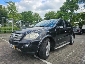     Mercedes-Benz ML 500