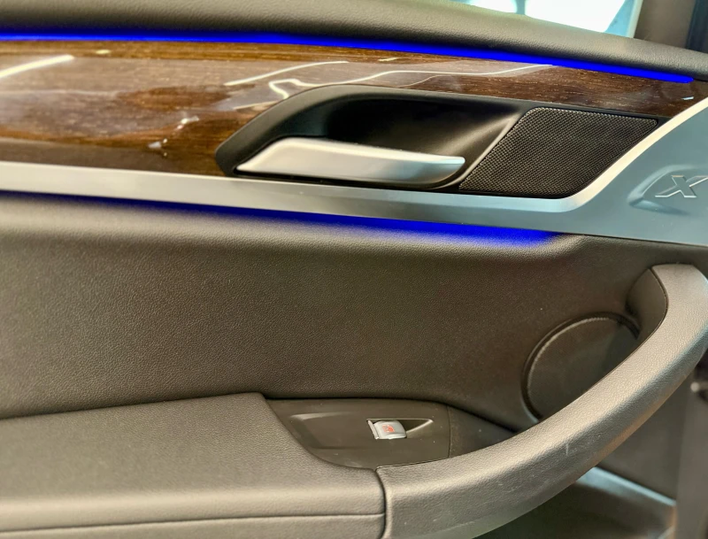 BMW X4 M Pack* ЛИЗИНГ* CarPlay* Keyless* Panorama* LED, снимка 15 - Автомобили и джипове - 51043145