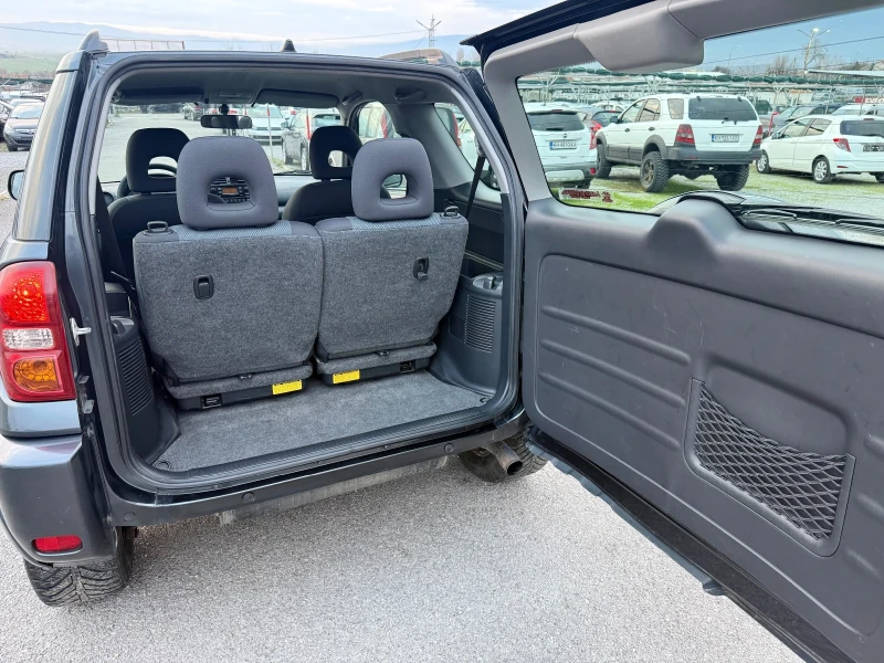 Toyota Rav4 2.0 D4D , снимка 7 - Автомобили и джипове - 52646678