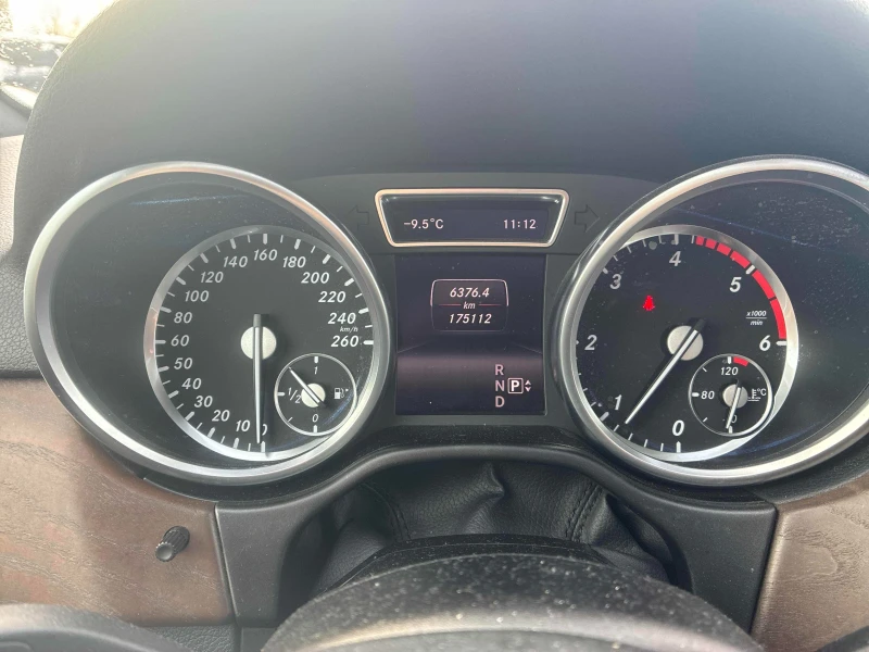 Mercedes-Benz ML 350 BLUETEC * * 360CAM * * CARFAX * * АВТО КРЕДИТ * * , снимка 9 - Автомобили и джипове - 53298691