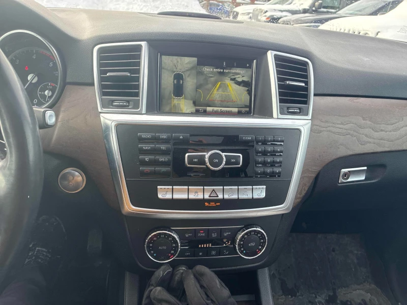 Mercedes-Benz ML 350 BLUETEC * * 360CAM * * CARFAX * * АВТО КРЕДИТ * * , снимка 10 - Автомобили и джипове - 53298691