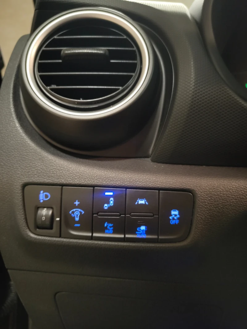 Hyundai Kona 64KWh/Blue link/3 ФАЗНА/SOH100%/Термопомпа/HEADUP, снимка 13 - Автомобили и джипове - 53299666