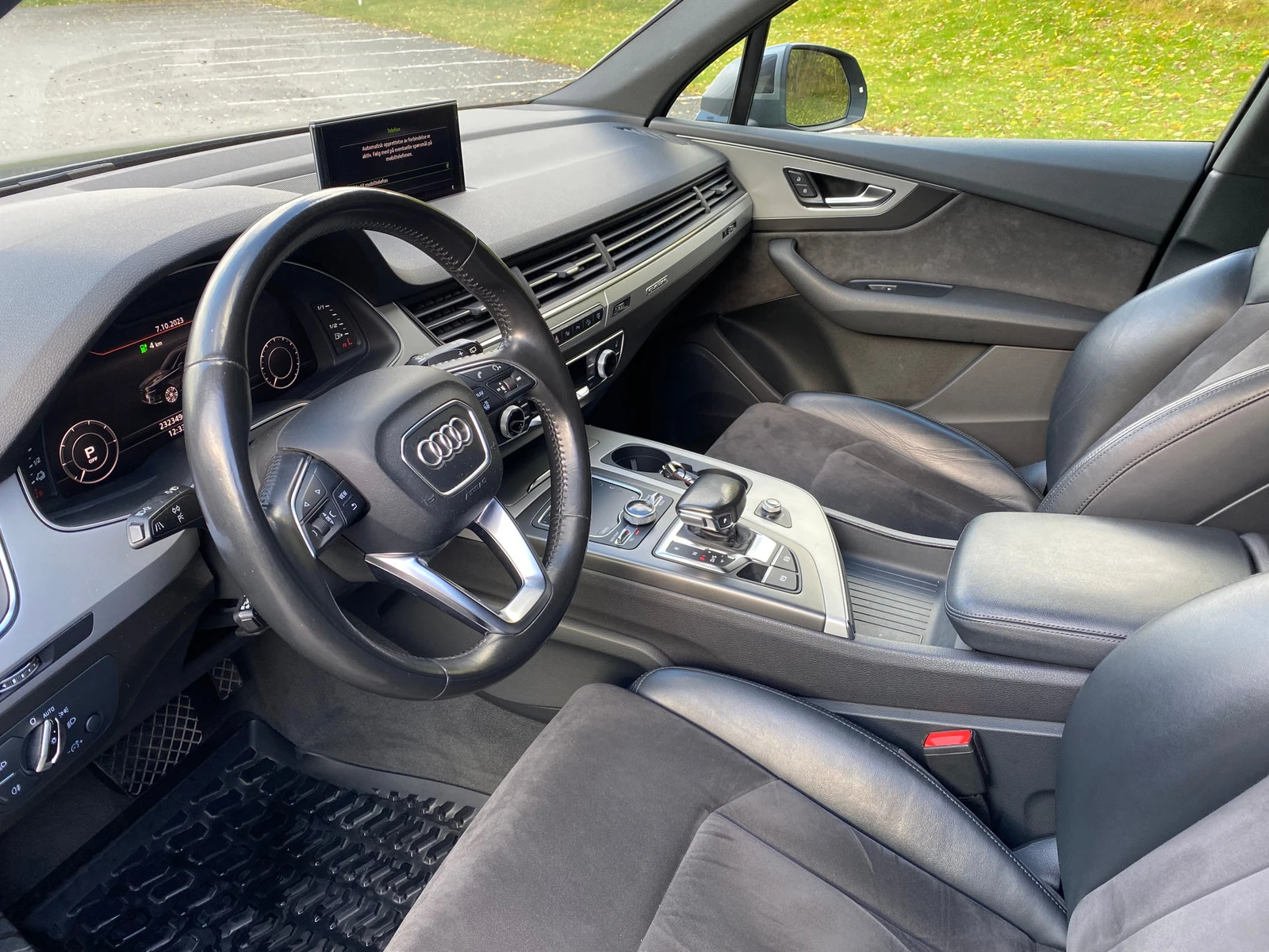 Audi Q7 e-tron - изображение 8