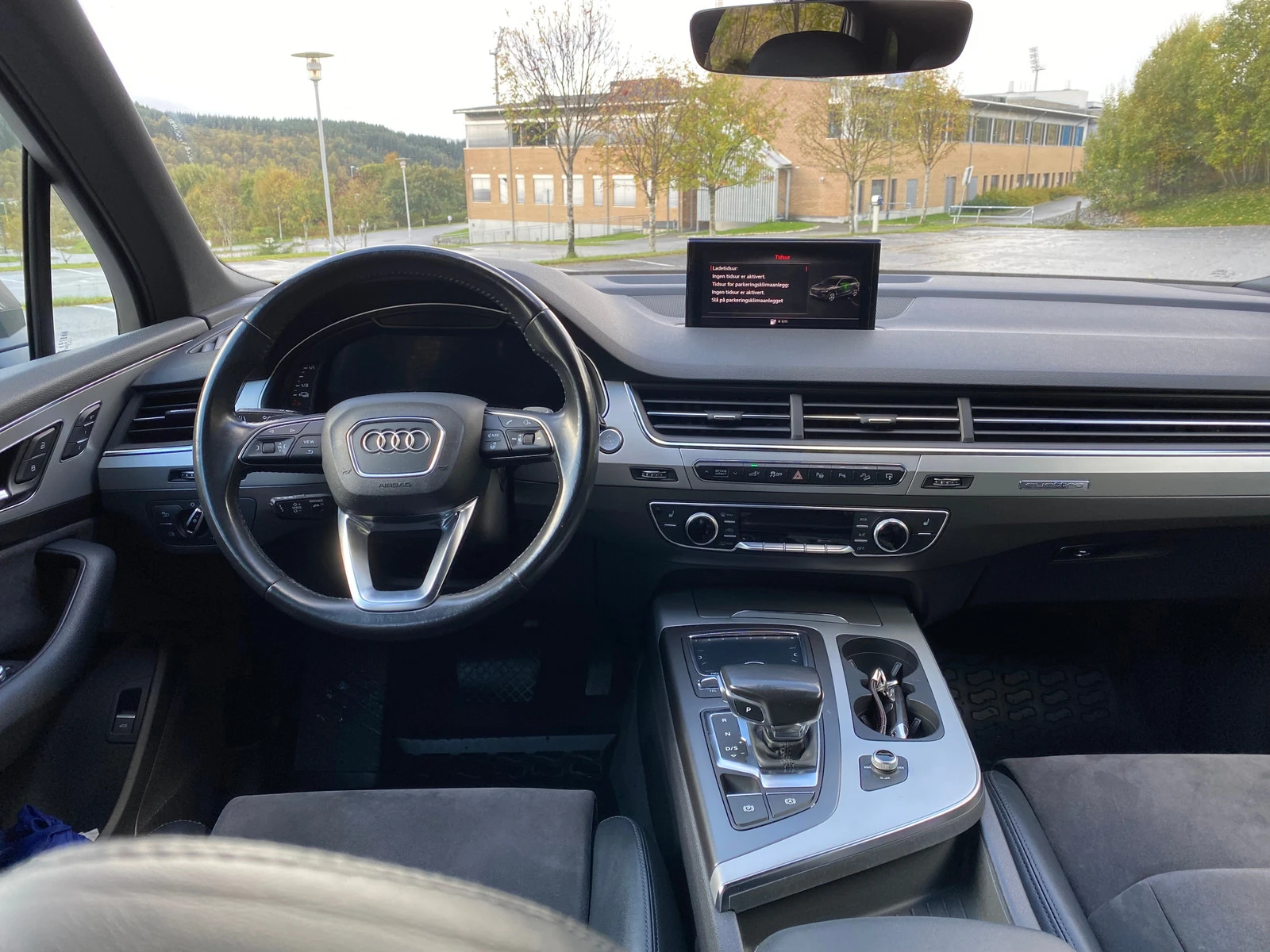 Audi Q7 e-tron - изображение 7