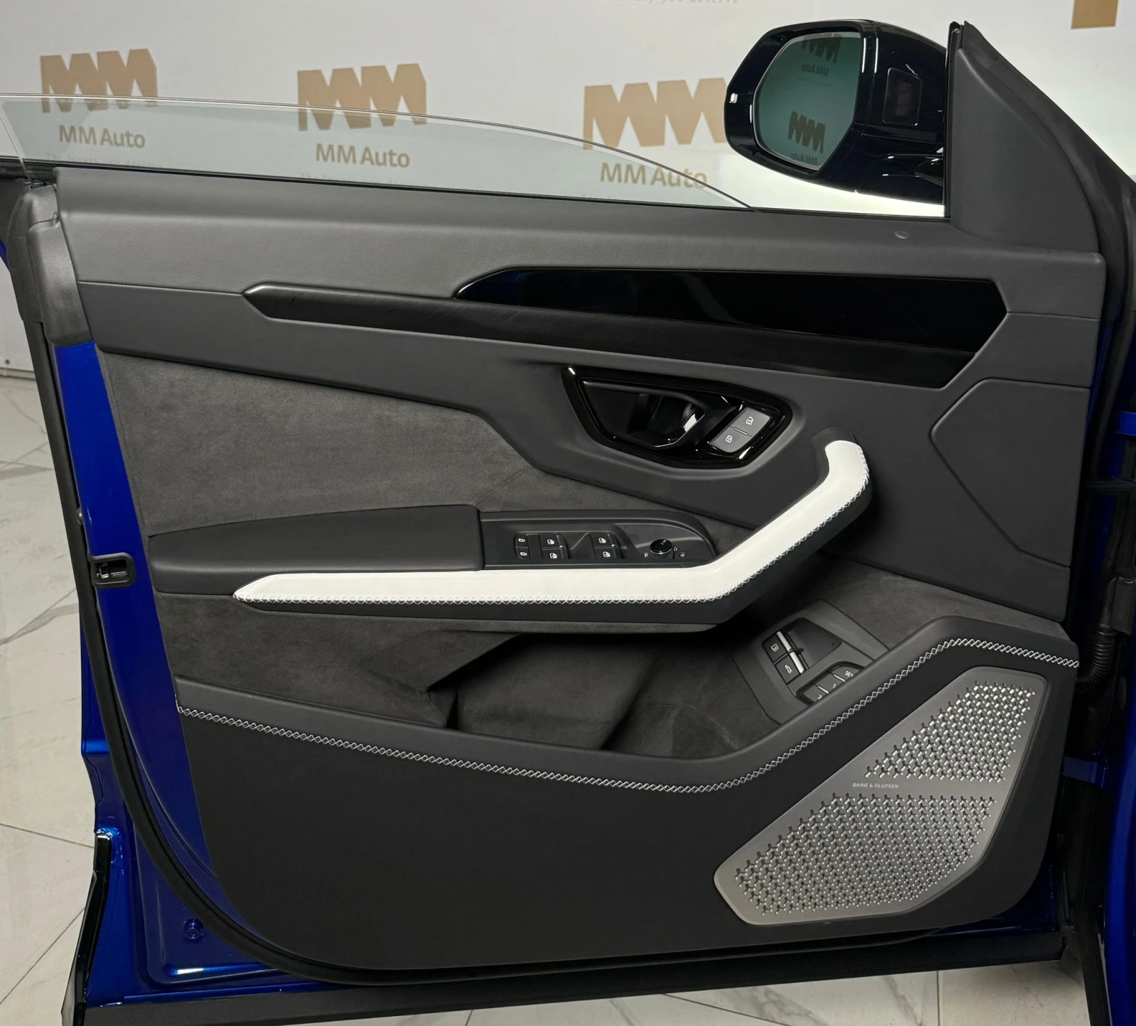 Lamborghini Urus SE* Pano* HuD* B&O* BluNethuns - изображение 6