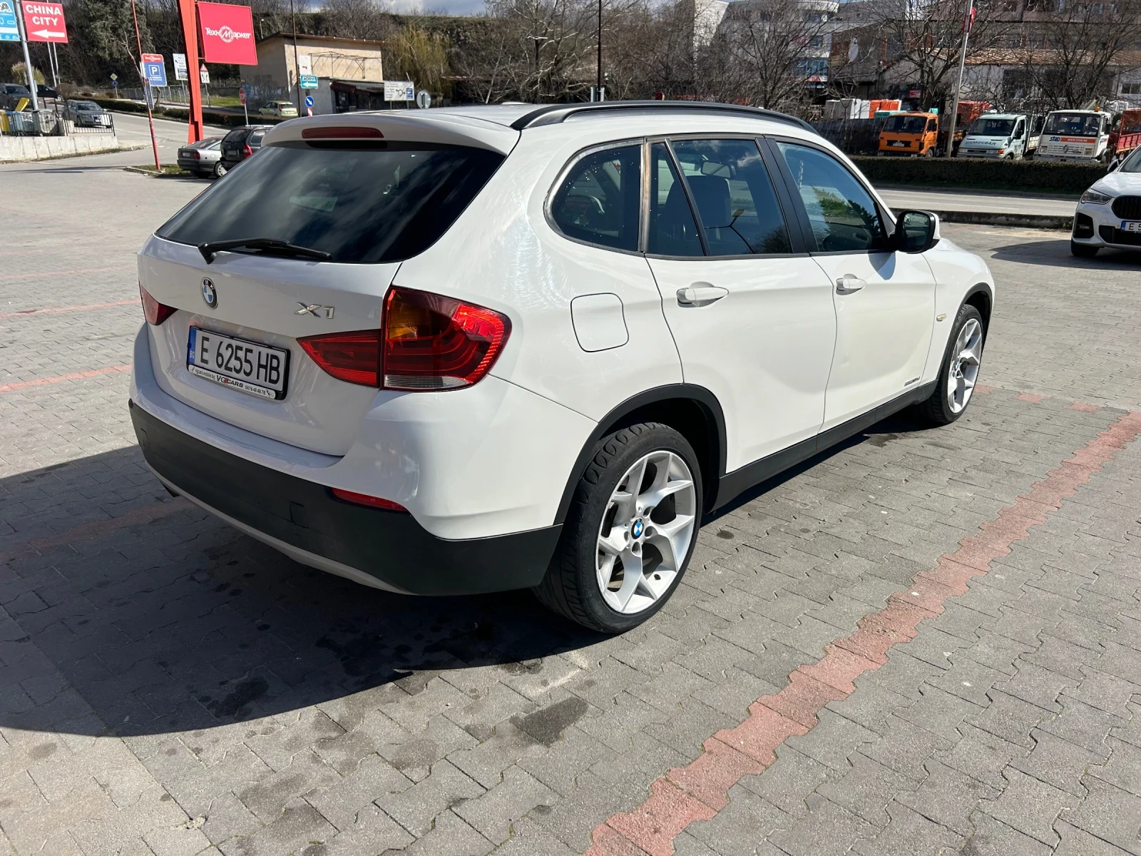 BMW X1 1.8d S-drive Автоматик, снимка 13 - Автомобили и джипове - 53758898