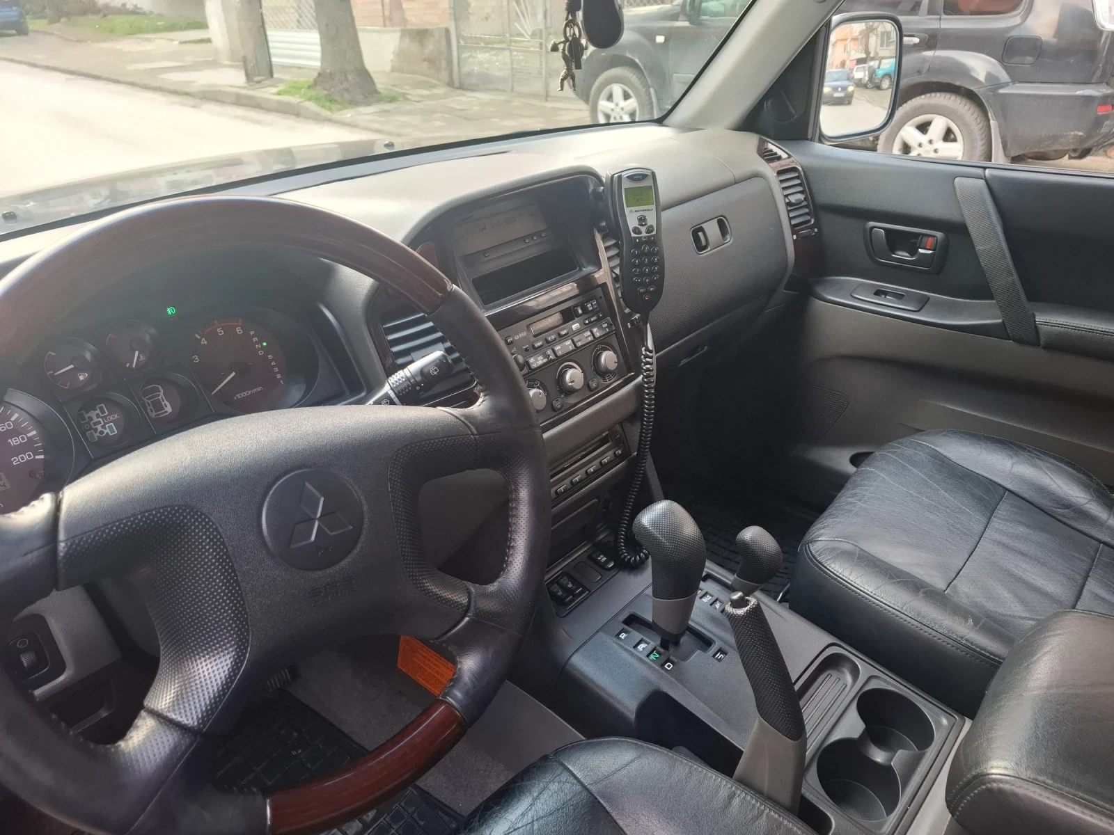 Mitsubishi Pajero УНИКАТ, снимка 10 - Автомобили и джипове - 53708241